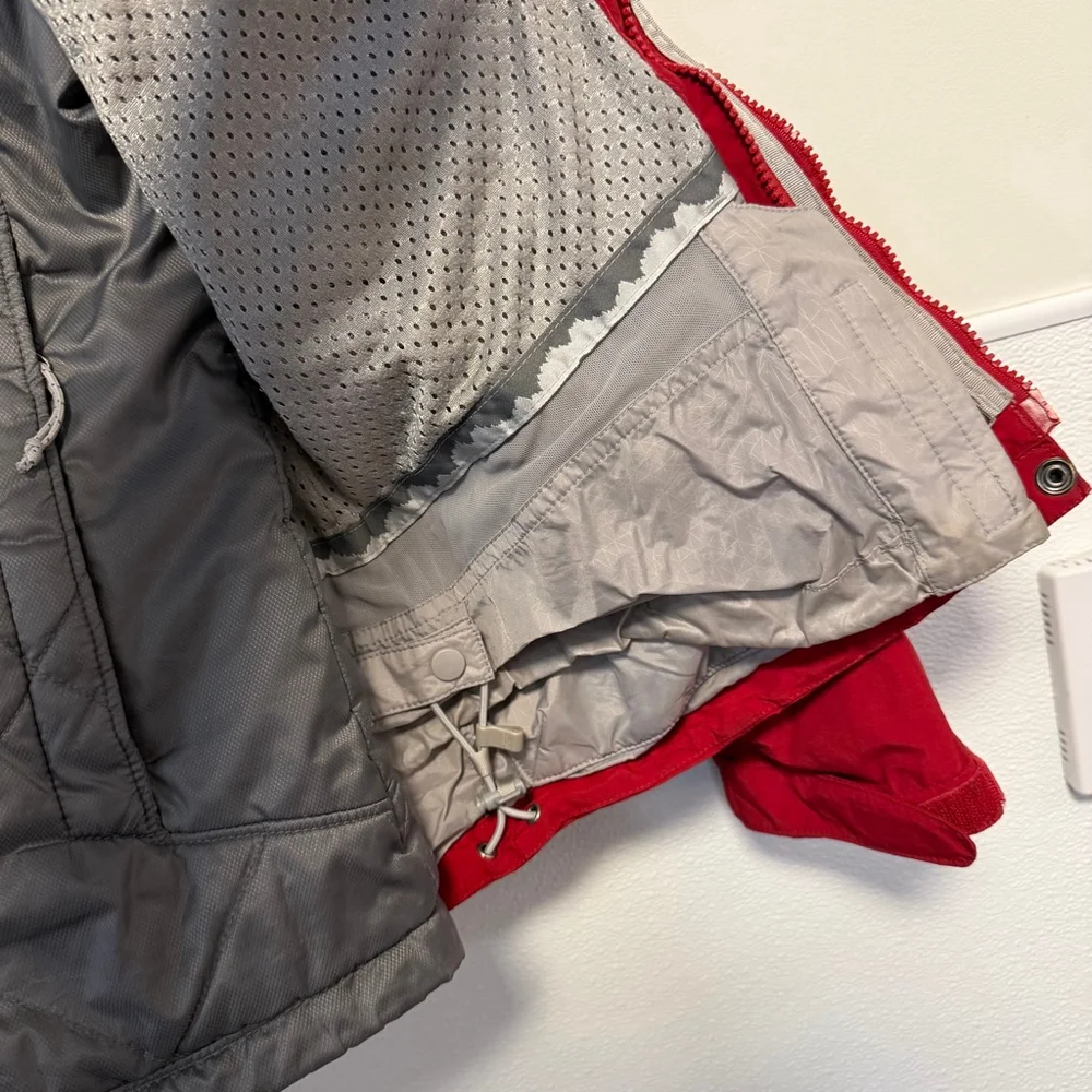 The North Face HyVent Ski Jacket Women's Size S Red 100% Nylon Full Zip no hood - Picture 15 of 16